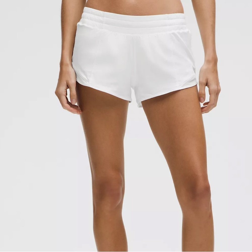 Lululemon Athletica Hotty Hot Low-Rise Lined Short (2.5”)